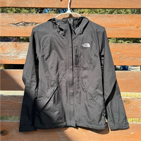 The North Face Dryzzle Jacket in Black XS - Picture 1 of 14